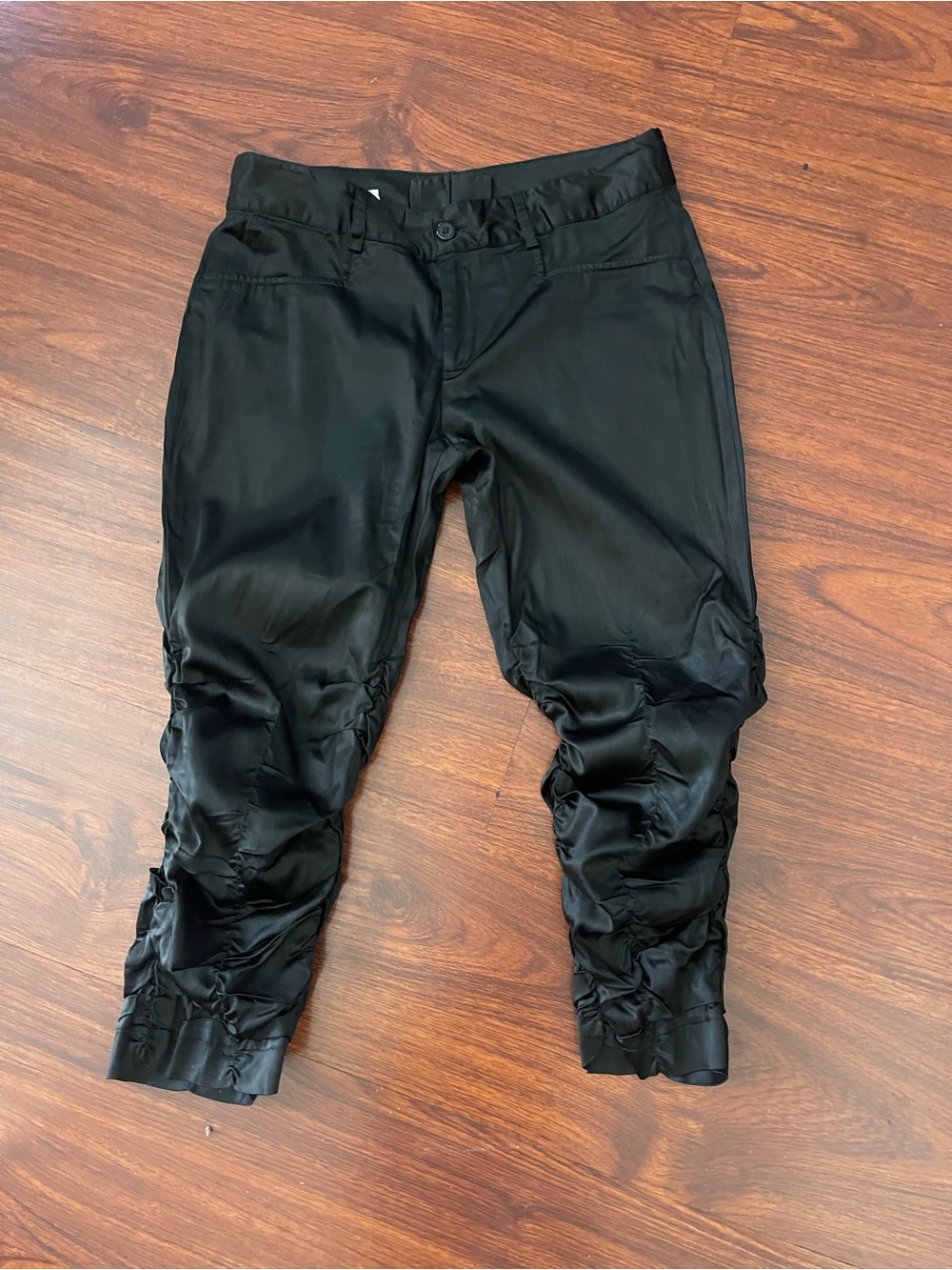 Shirley of Hollywood Black Ruched Capris